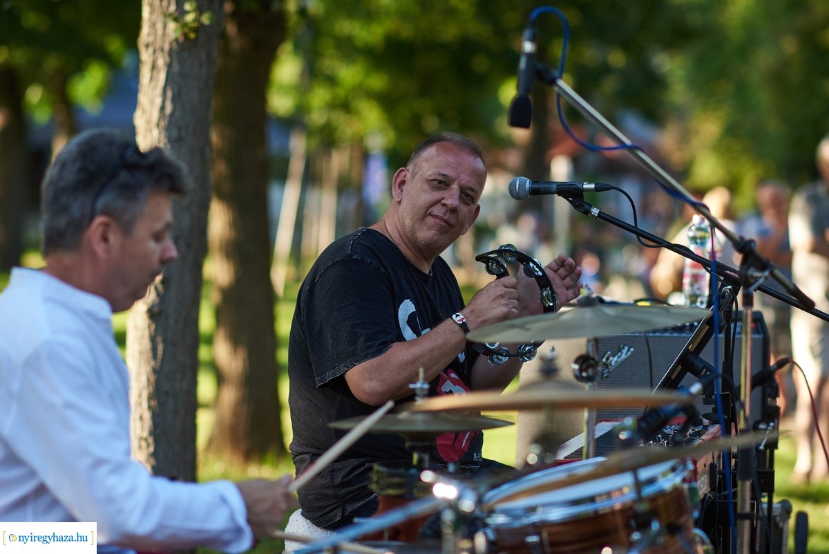 Sóstói Piac és Térzene 20200708