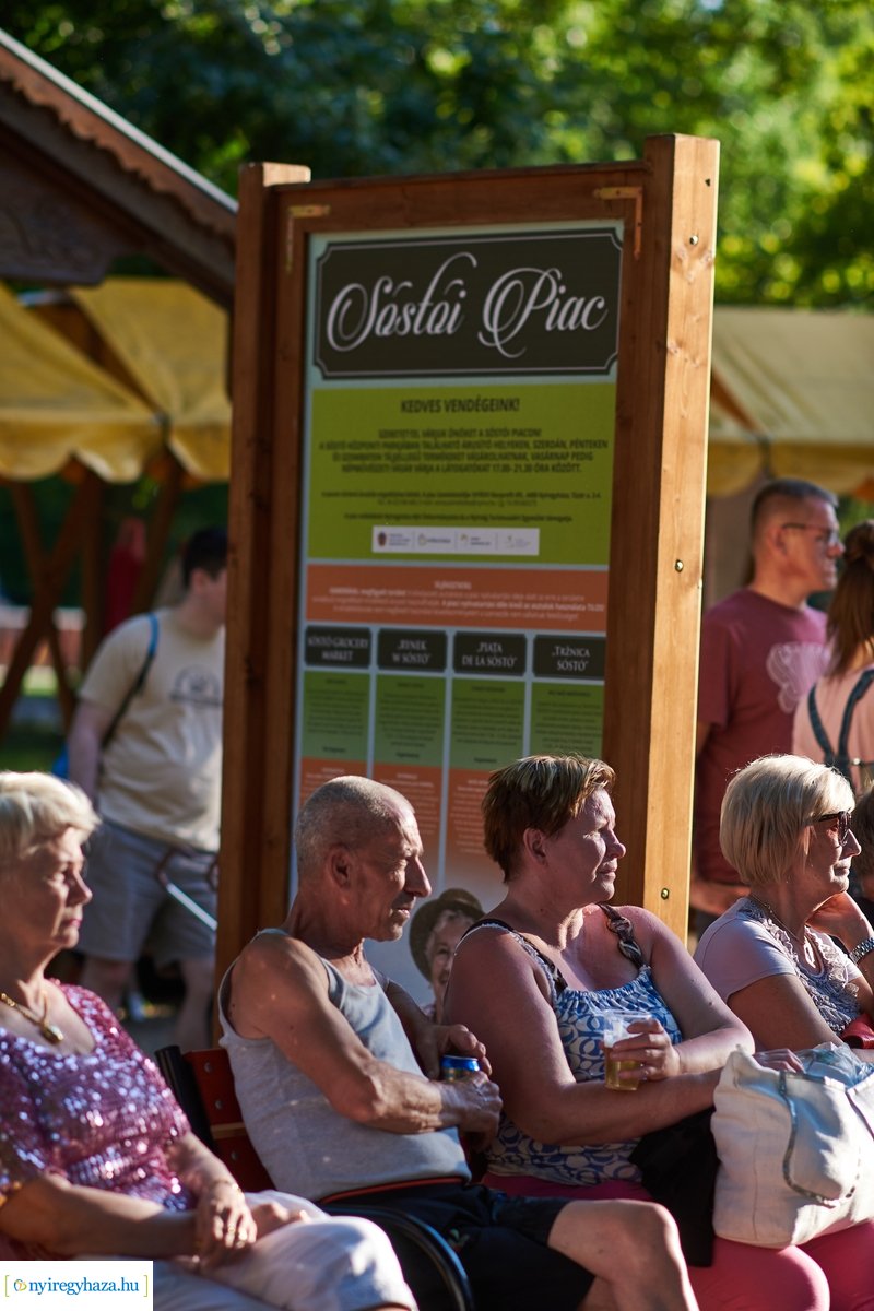 Sóstói Piac és Térzene 20200708