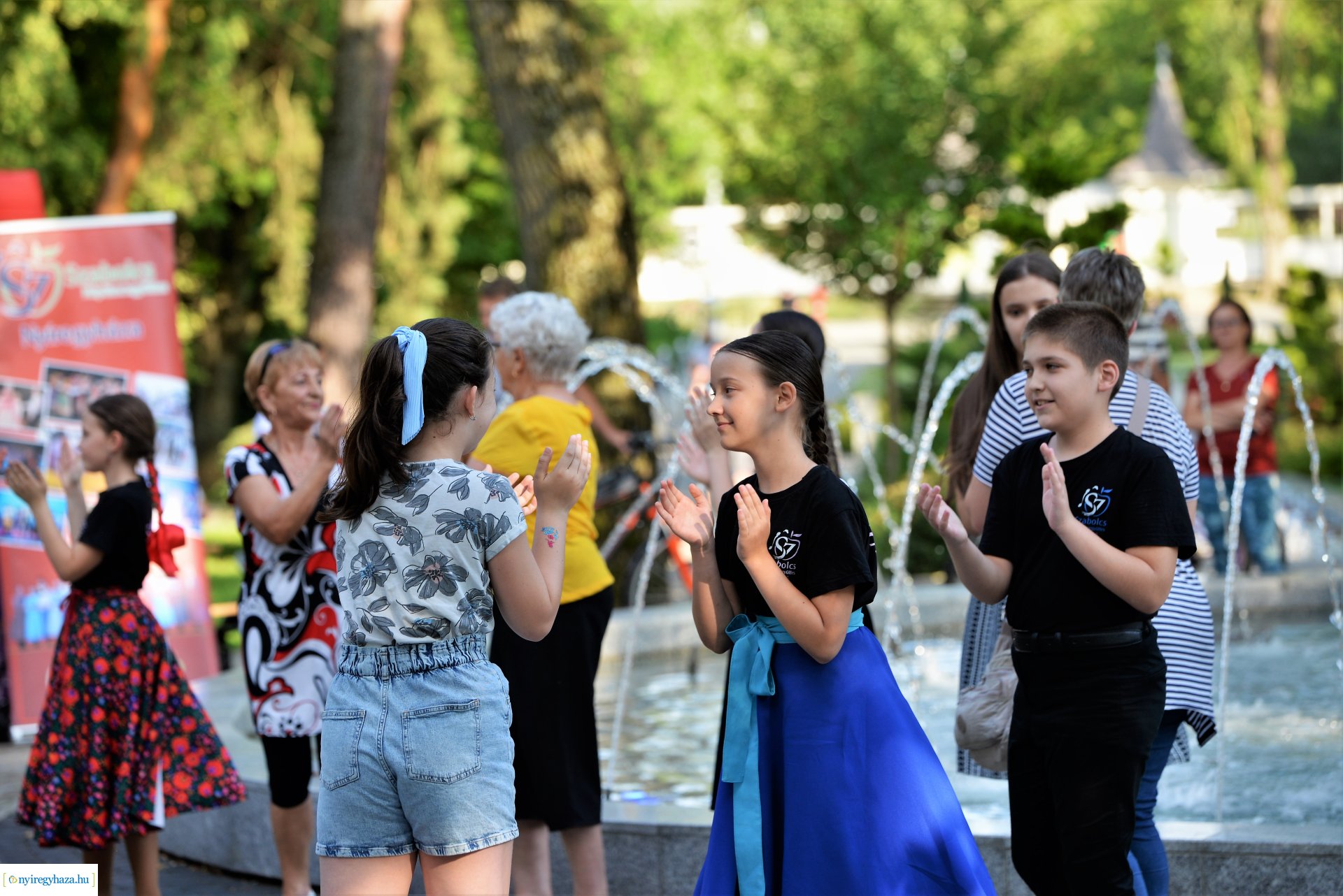 Sóstói Tánc Esték - júliusban minden csütörtökön a piac mellett