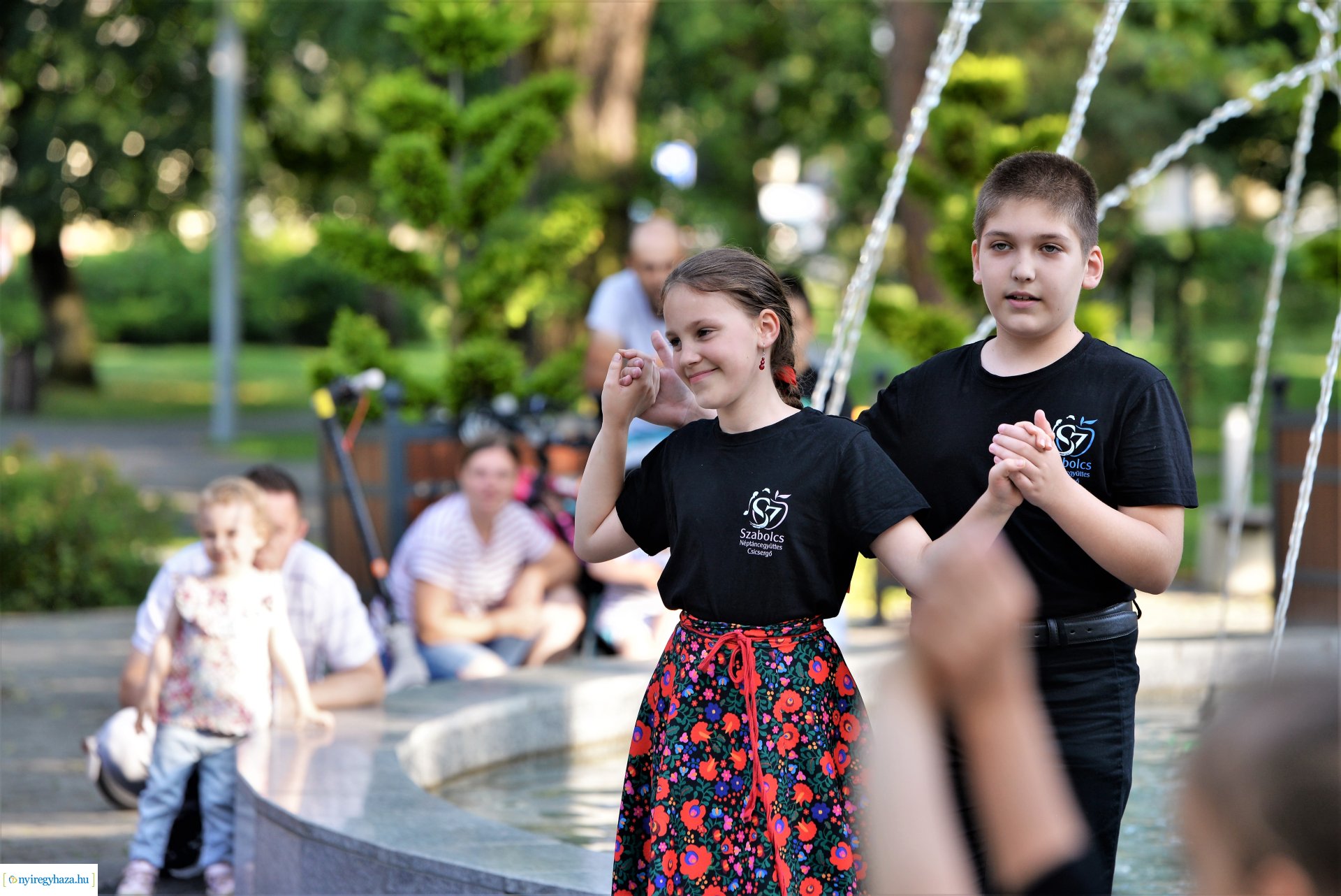 Sóstói Tánc Esték - júliusban minden csütörtökön a piac mellett