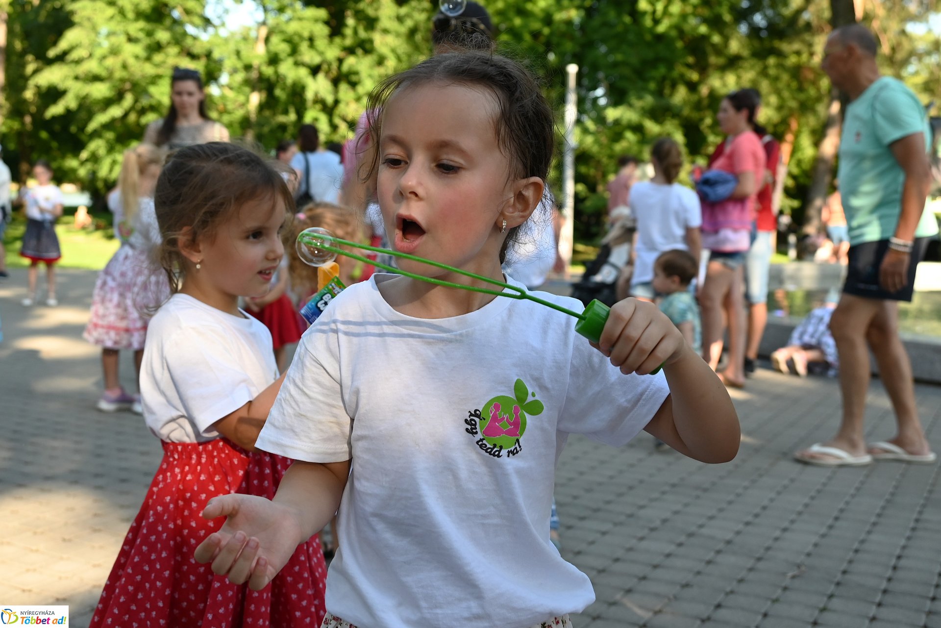 Sóstón mindenki táncolt - táncházzal várták a Sóstói Táncest szervezői az érdeklődőket
