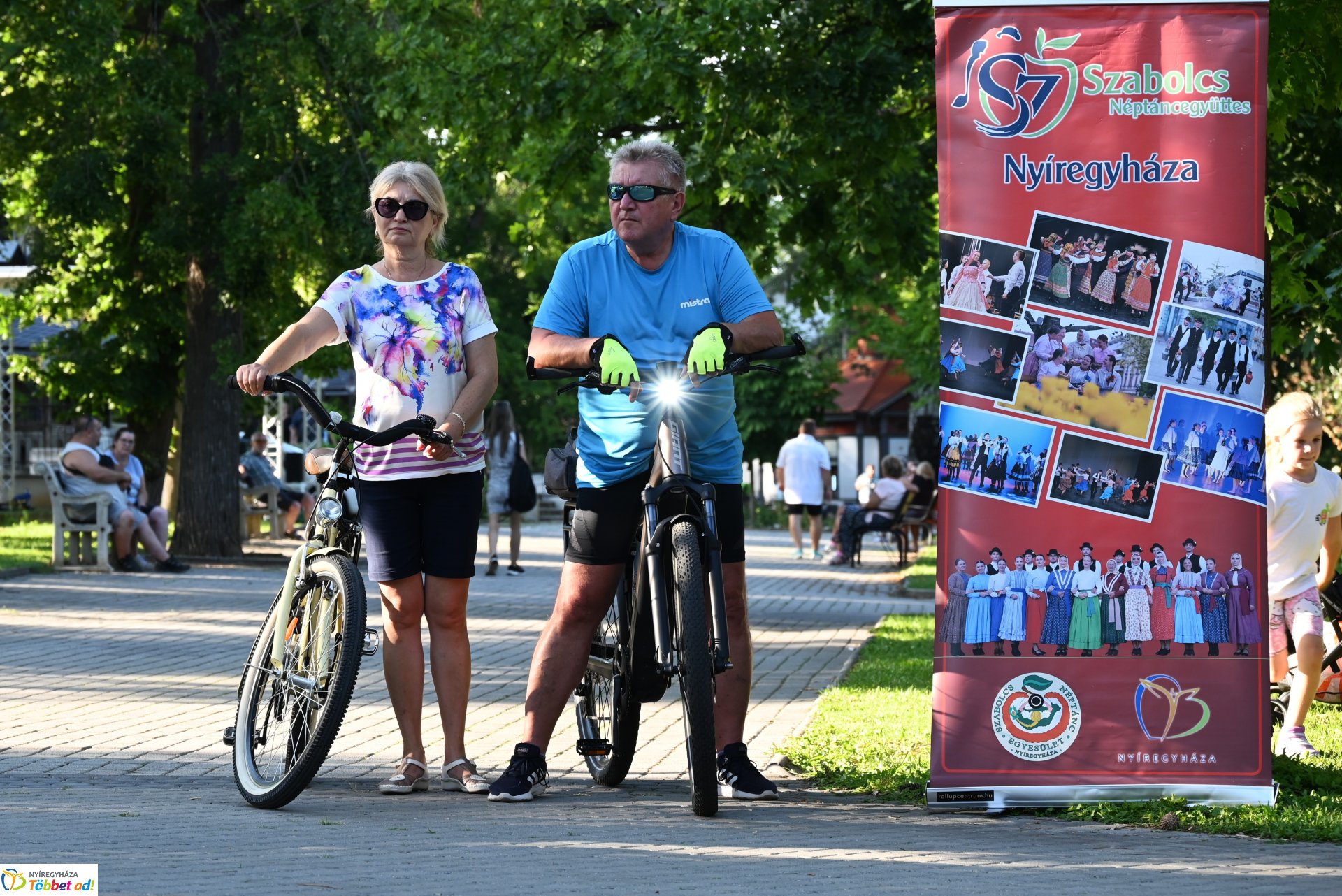 Sóstón mindenki táncolt - táncházzal várták a Sóstói Táncest szervezői az érdeklődőket