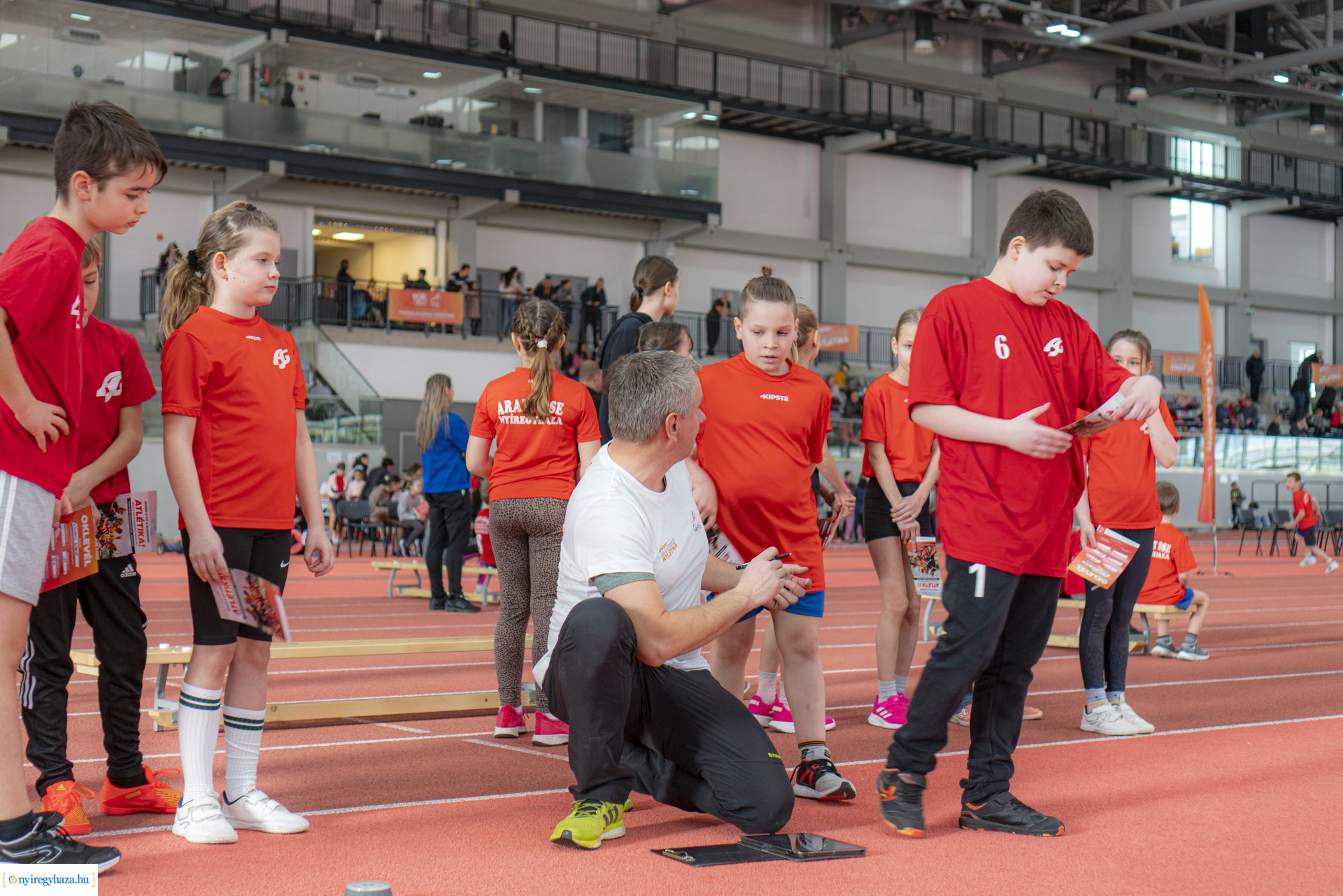 Sportágnépszerűsítő rendezvény a Nyíregyházi Atlétikai Centrumban
