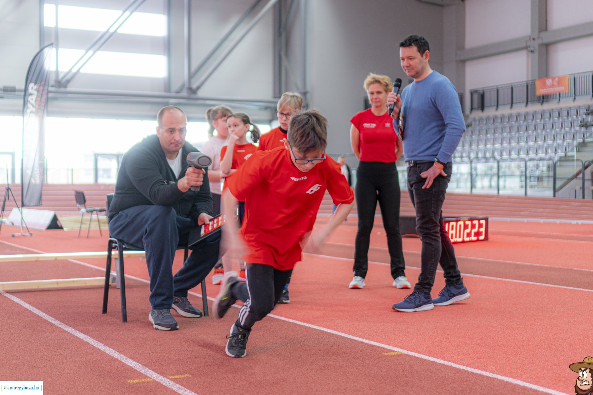 Sportágnépszerűsítő rendezvény a Nyíregyházi Atlétikai Centrumban