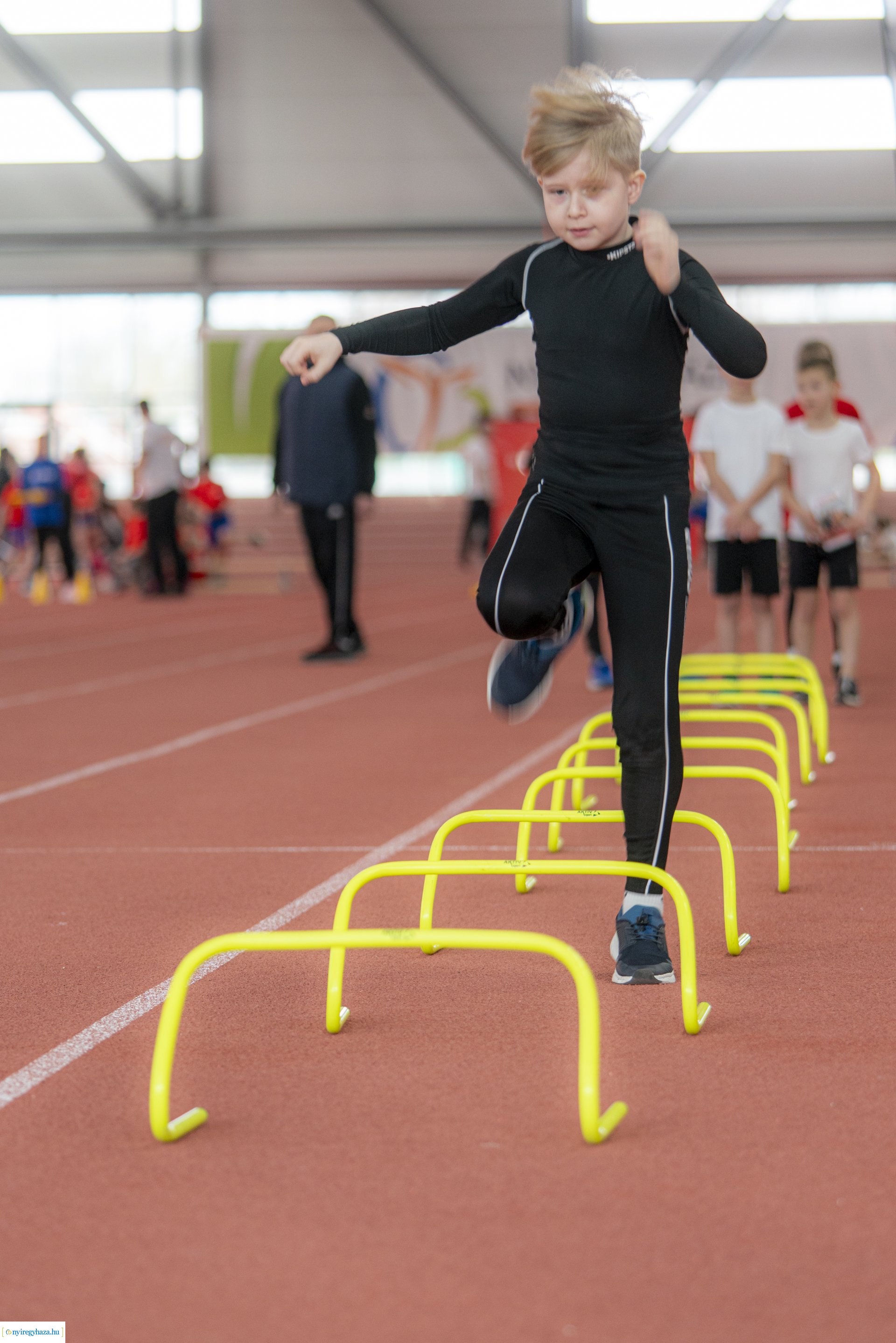 Sportágnépszerűsítő rendezvény a Nyíregyházi Atlétikai Centrumban