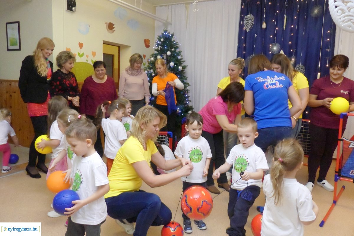 Sporteszköz adomány a Tündérkert óvodának