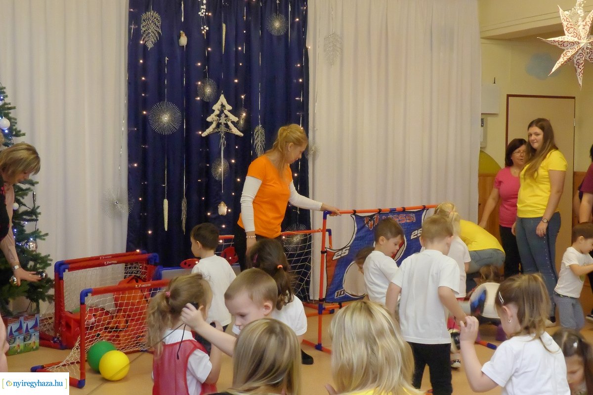 Sporteszköz adomány a Tündérkert óvodának