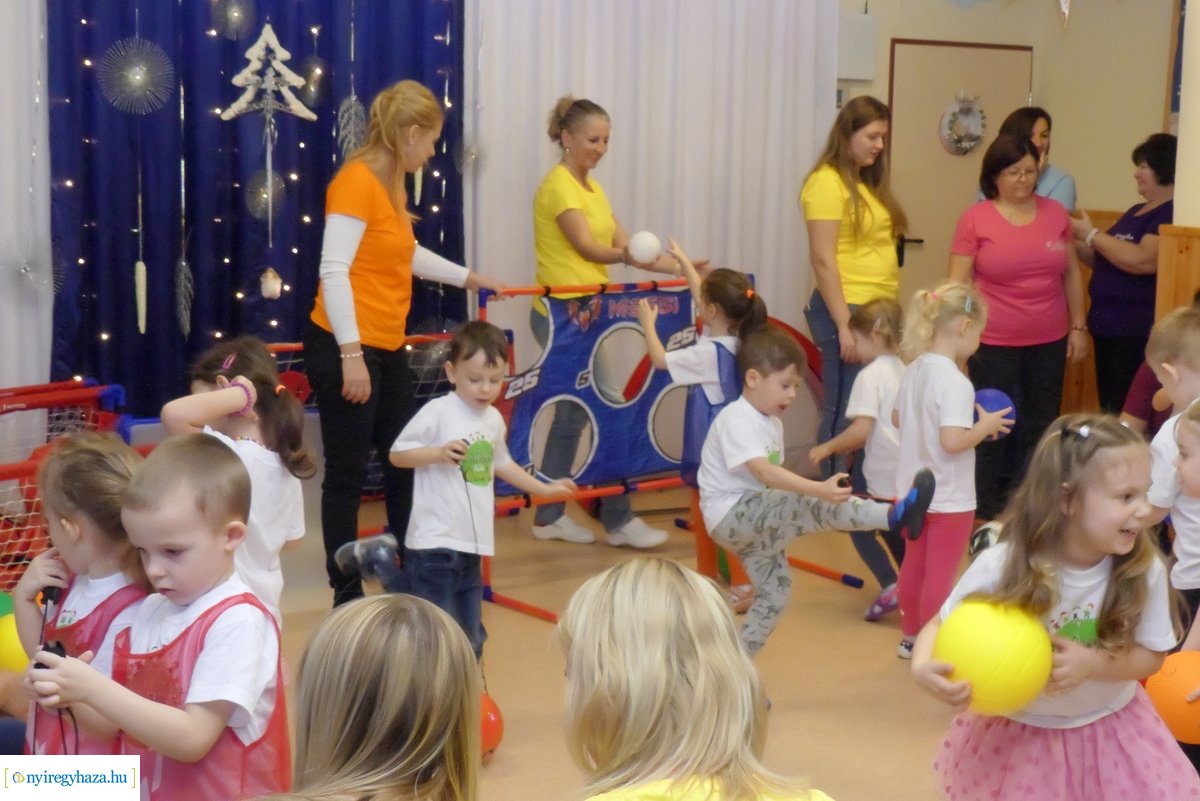 Sporteszköz adomány a Tündérkert óvodának