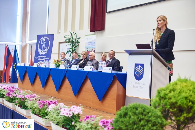 Sportkonferencia az egyetemen