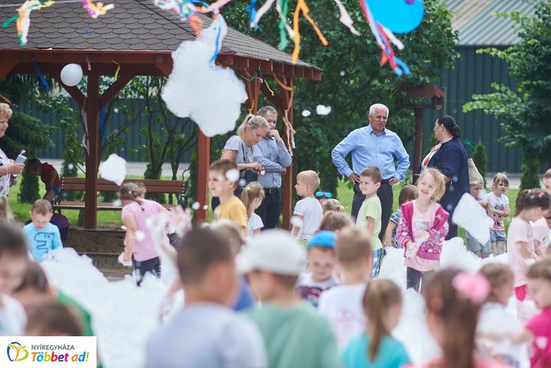 Sportszer ajándék a Csicsergő óvodának