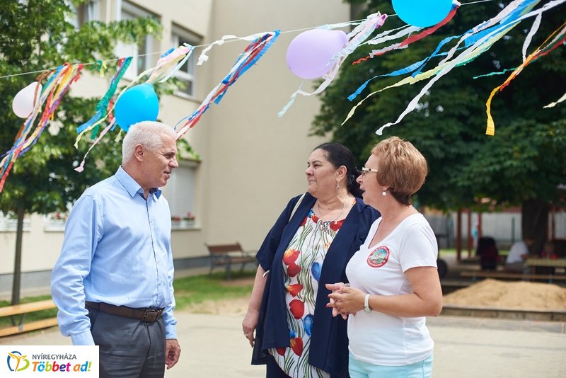 Sportszer ajándék a Csicsergő óvodának