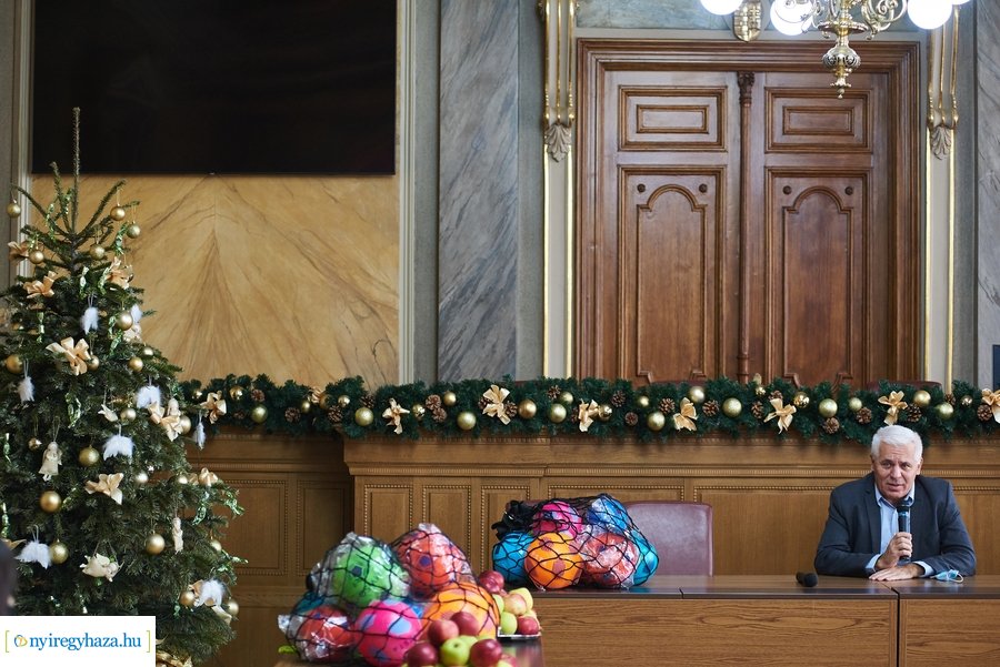 Sportszercsomag adomány az óvodáknak