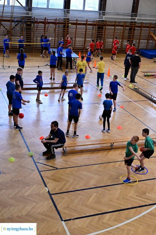 Sportvetélkedő a Bem iskolában 20240312