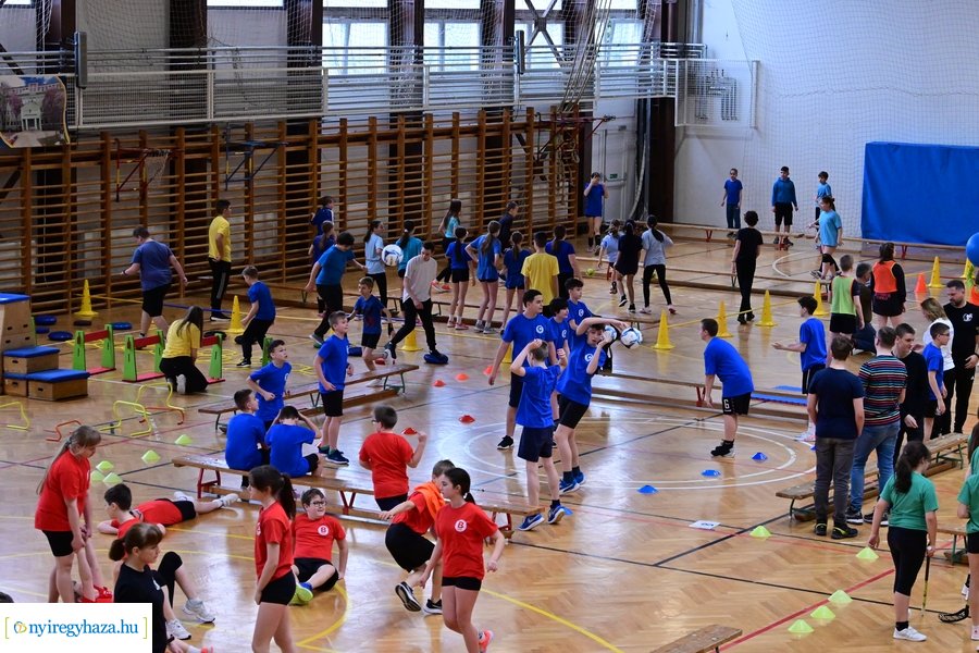 Sportvetélkedő a Bem iskolában 20240312