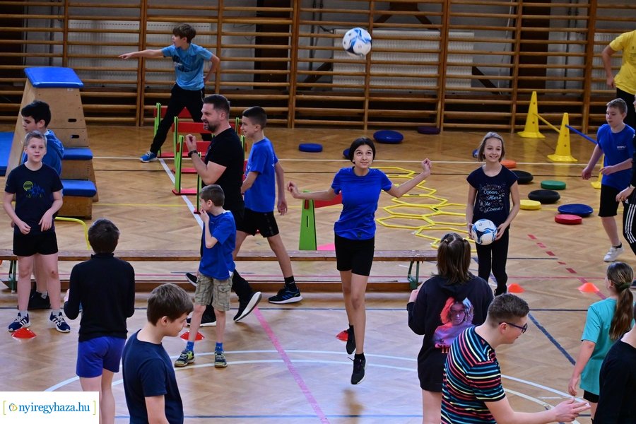 Sportvetélkedő a Bem iskolában 20240312