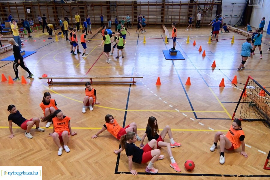 Sportvetélkedő a Bem iskolában 20240312