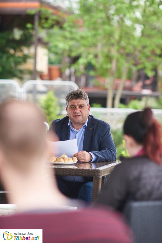 Strand nyitó sajtótájékoztató