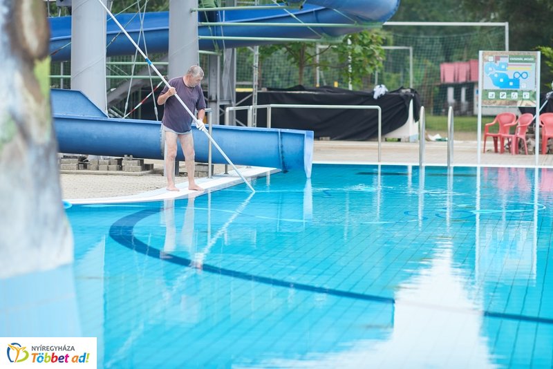 Strand nyitó sajtótájékoztató