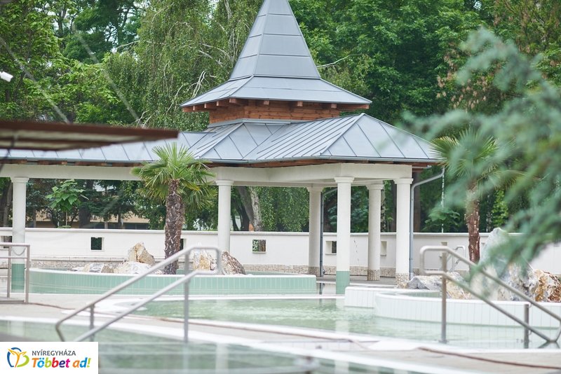 Strand nyitó sajtótájékoztató