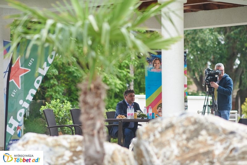 Strand nyitó sajtótájékoztató