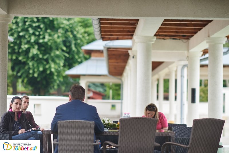 Strand nyitó sajtótájékoztató