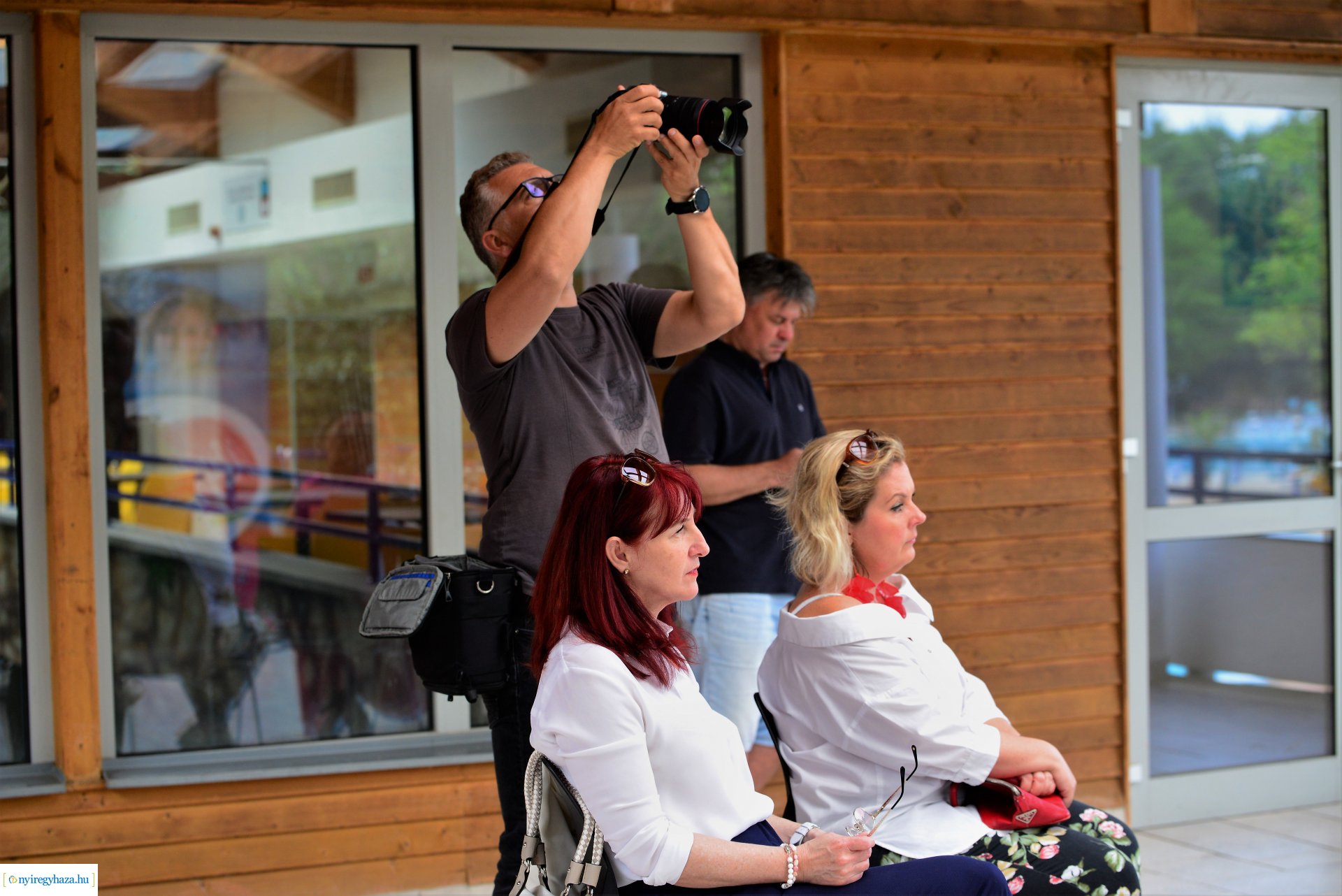 Strandnyitással kapcsolatos sajtótájékoztató