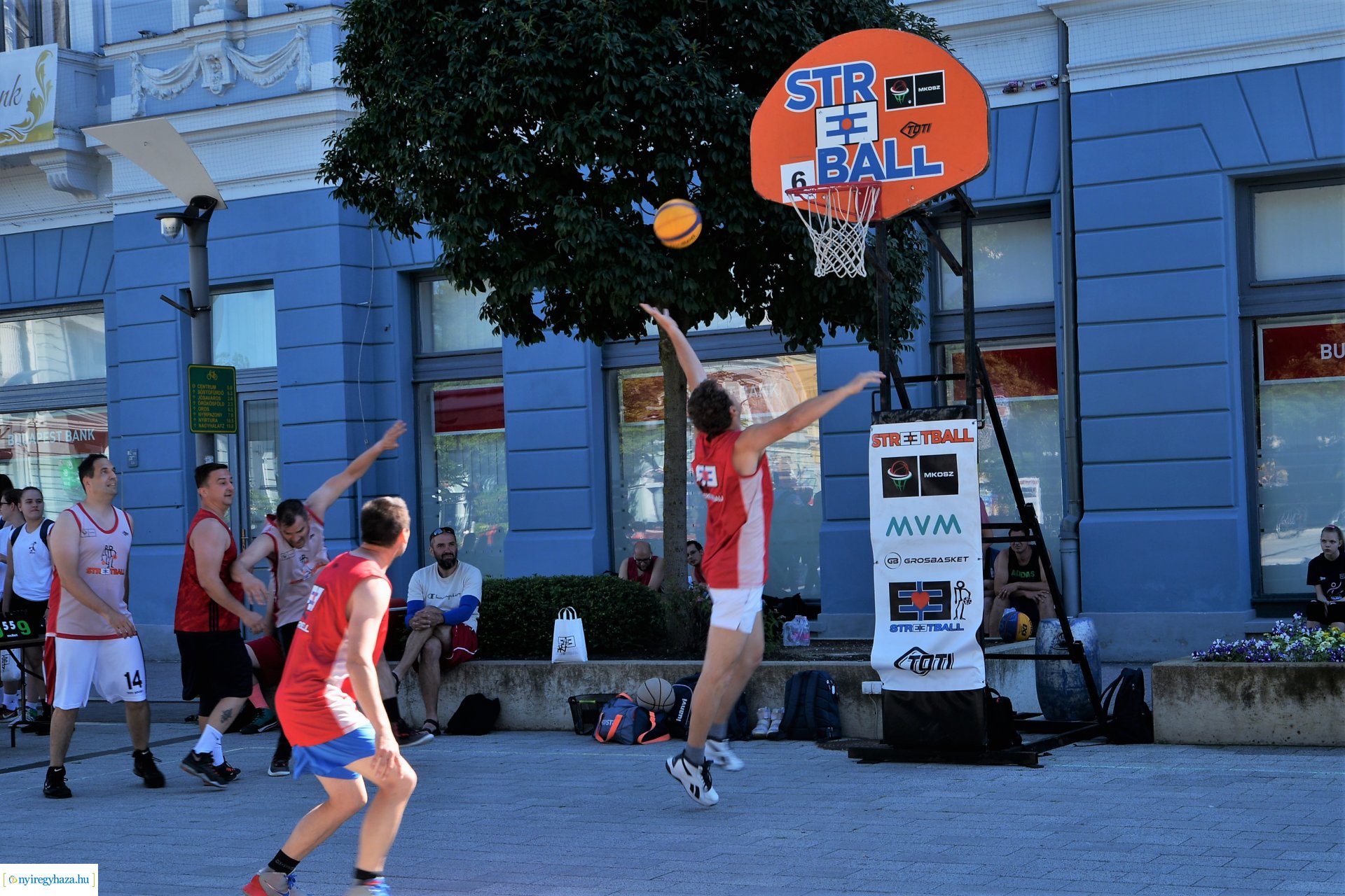 Streetball a Kossuth téren