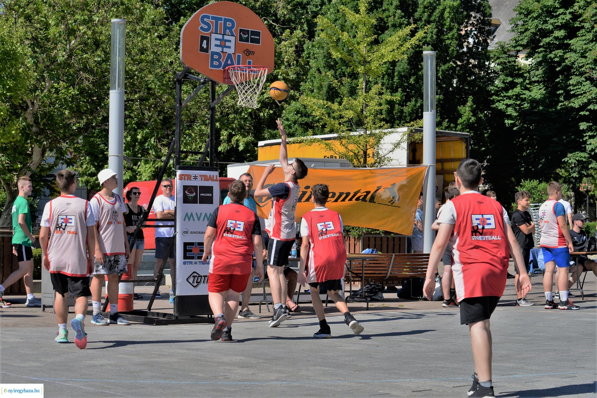 Streetball a Kossuth téren