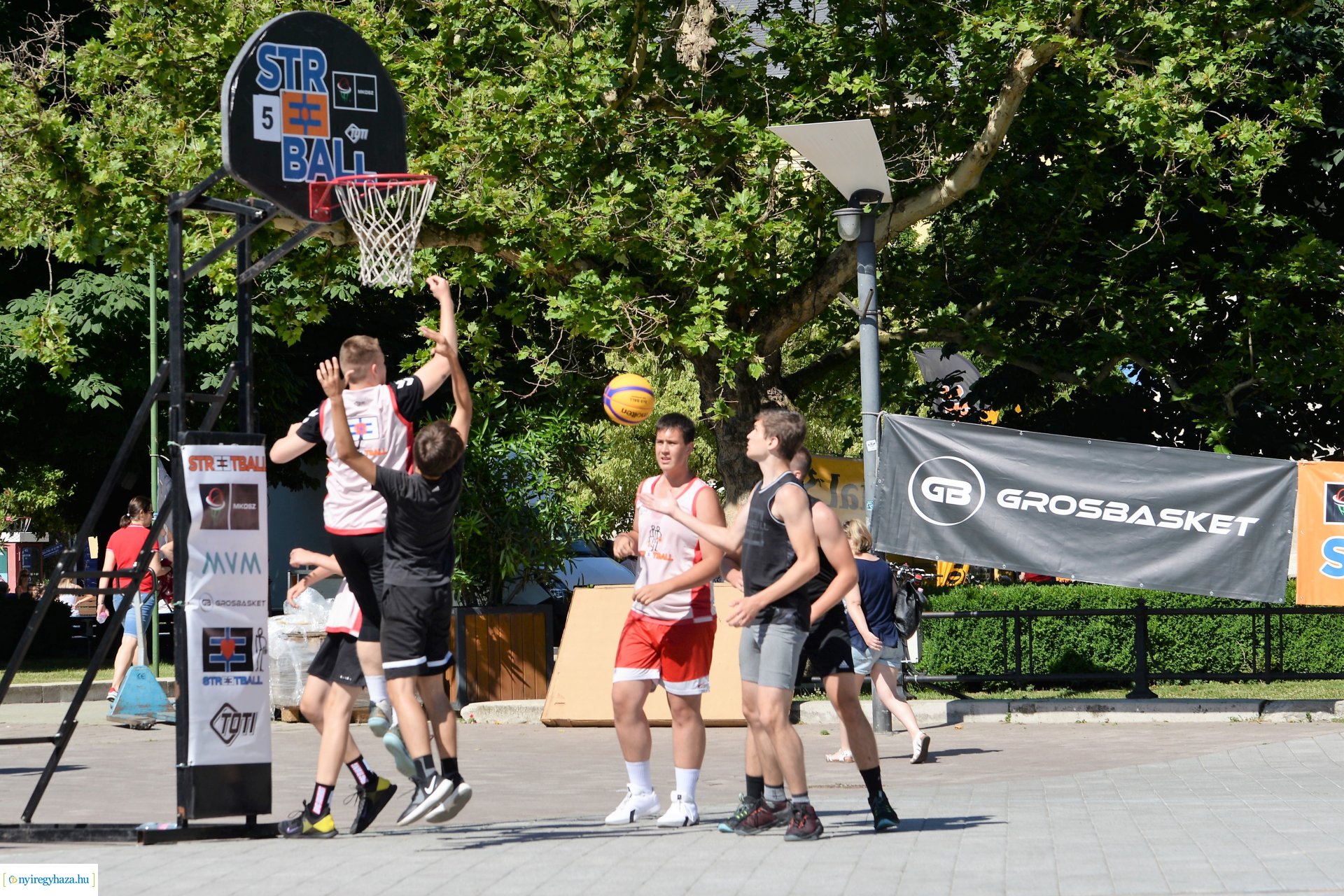 Streetball a Kossuth téren