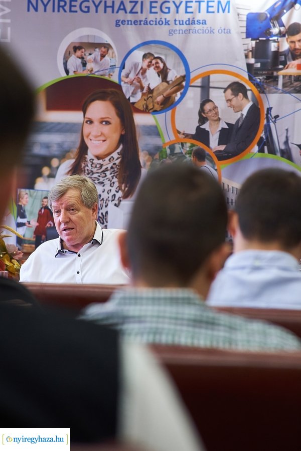 Stumpf István előadása az egyetemen