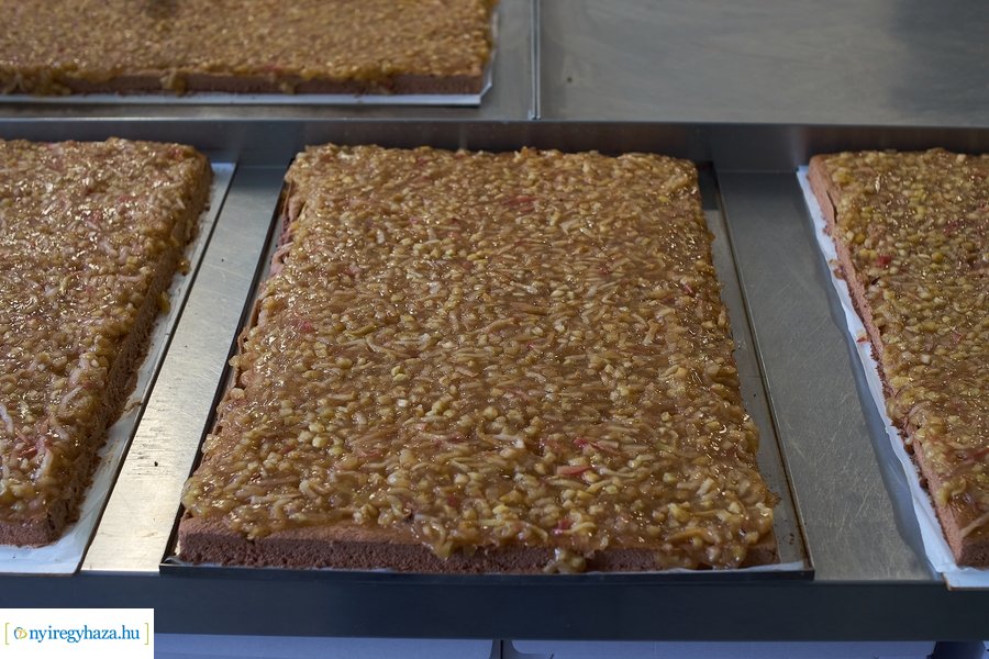 Sütik a Város Tortáját