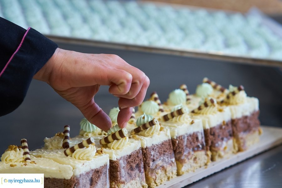 Sütik a Város Tortáját