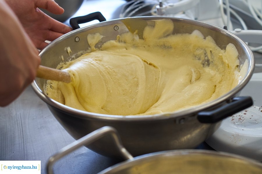 Sütik a Város Tortáját