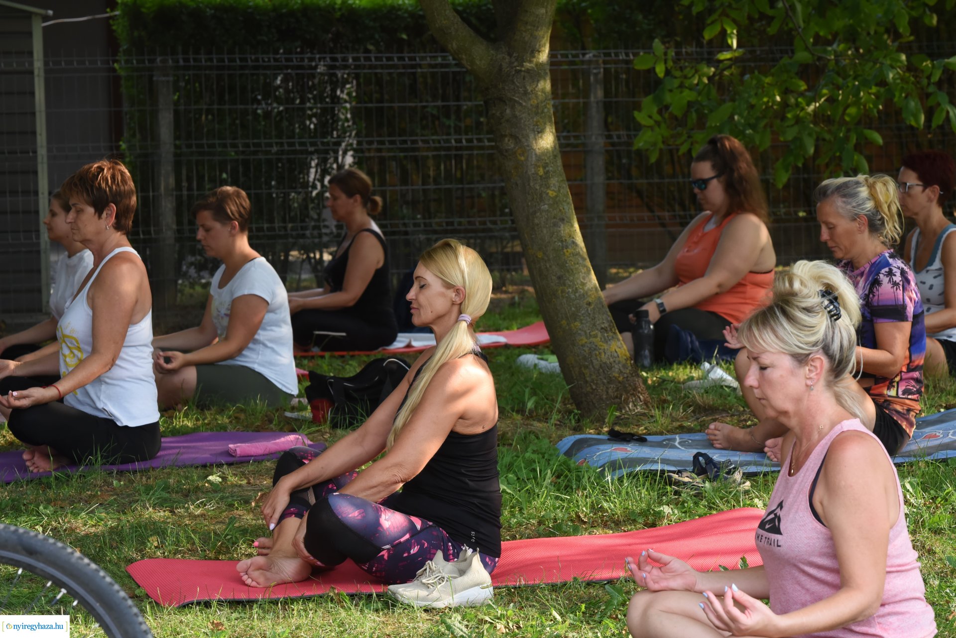 Szabadtéri jóga Sóstón