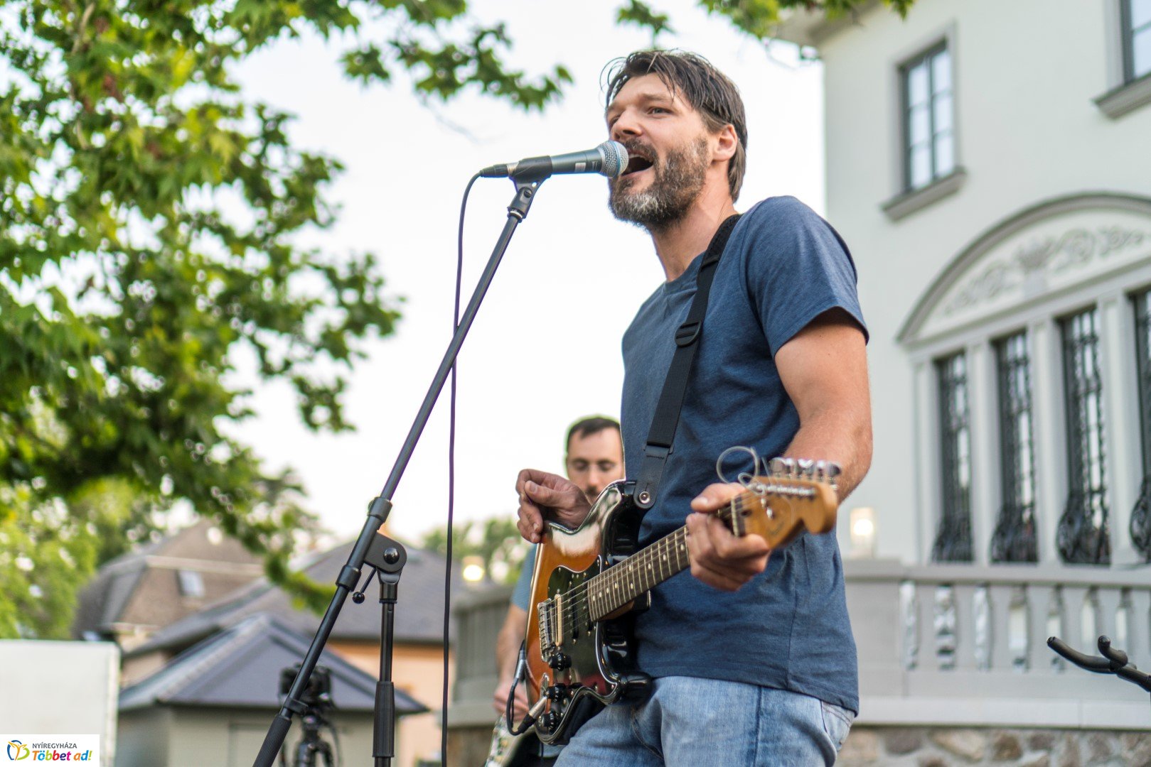 Szabadtéri koncert a Bencs Villában