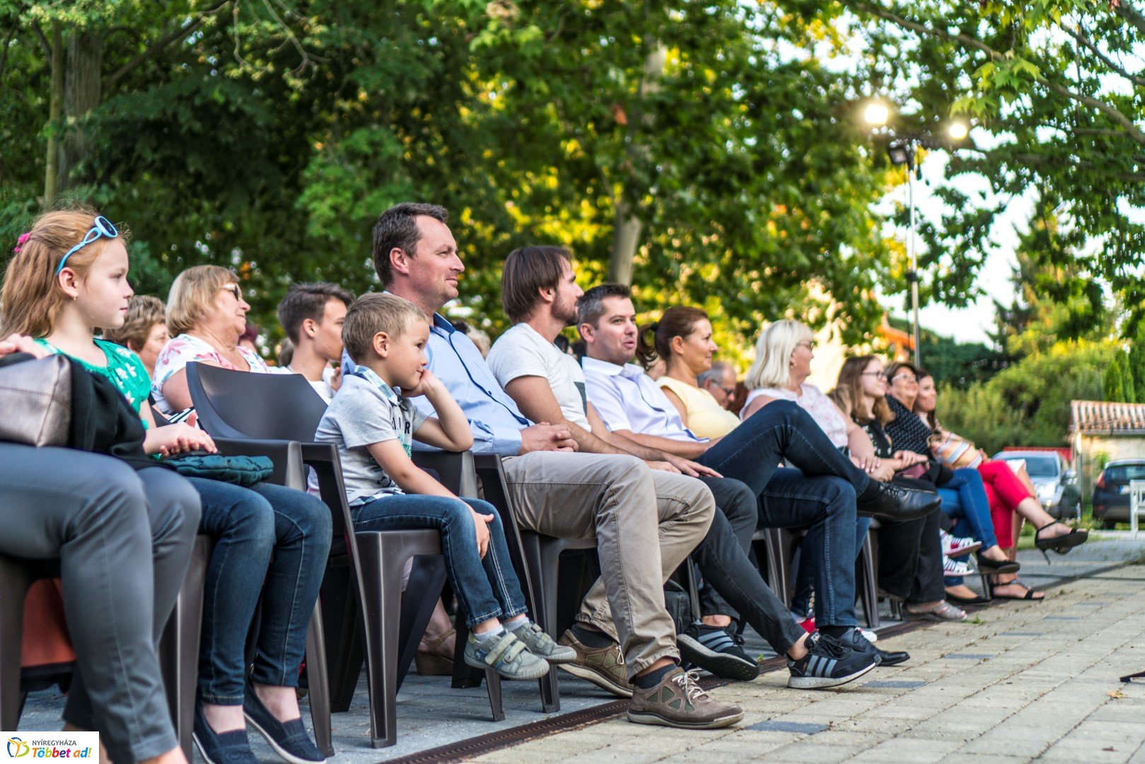 Szabadtéri koncert a Bencs Villában