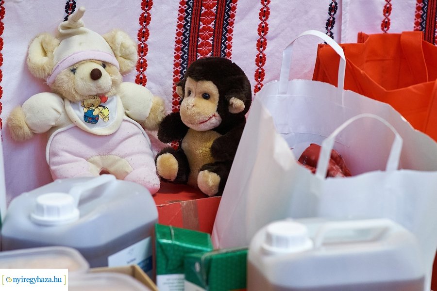 Szabolcs Néptáncegyüttes adománygyűjése