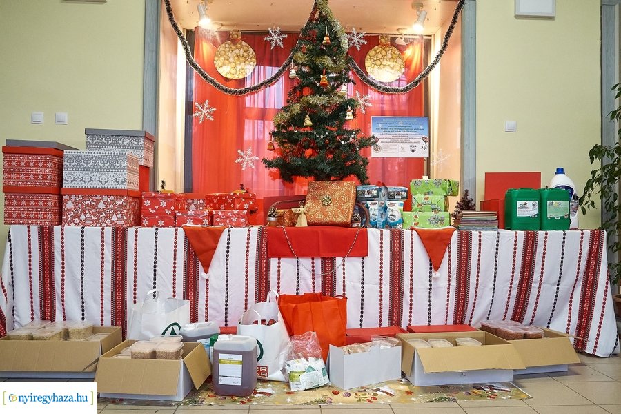 Szabolcs Néptáncegyüttes adománygyűjése