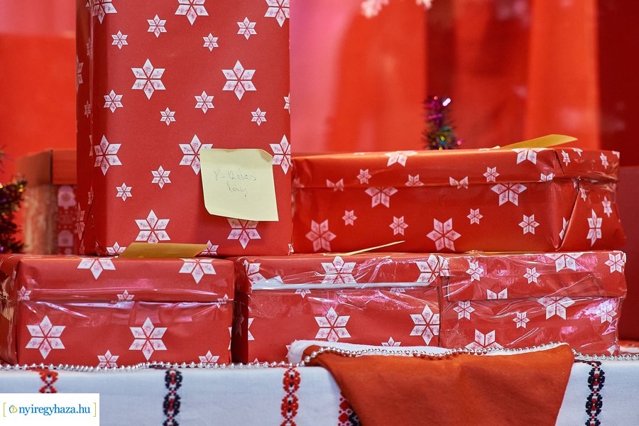 Szabolcs Néptáncegyüttes adománygyűjése