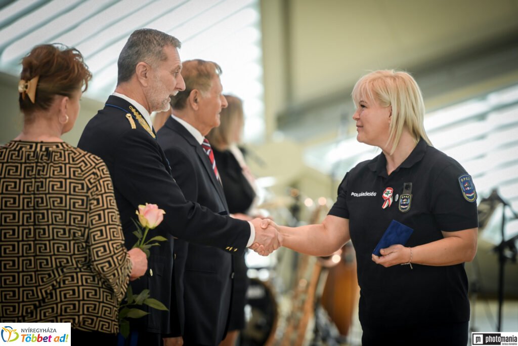 Vármegyei polgárőröket is kitüntettek a polgárőrség 35 éves jubileumán