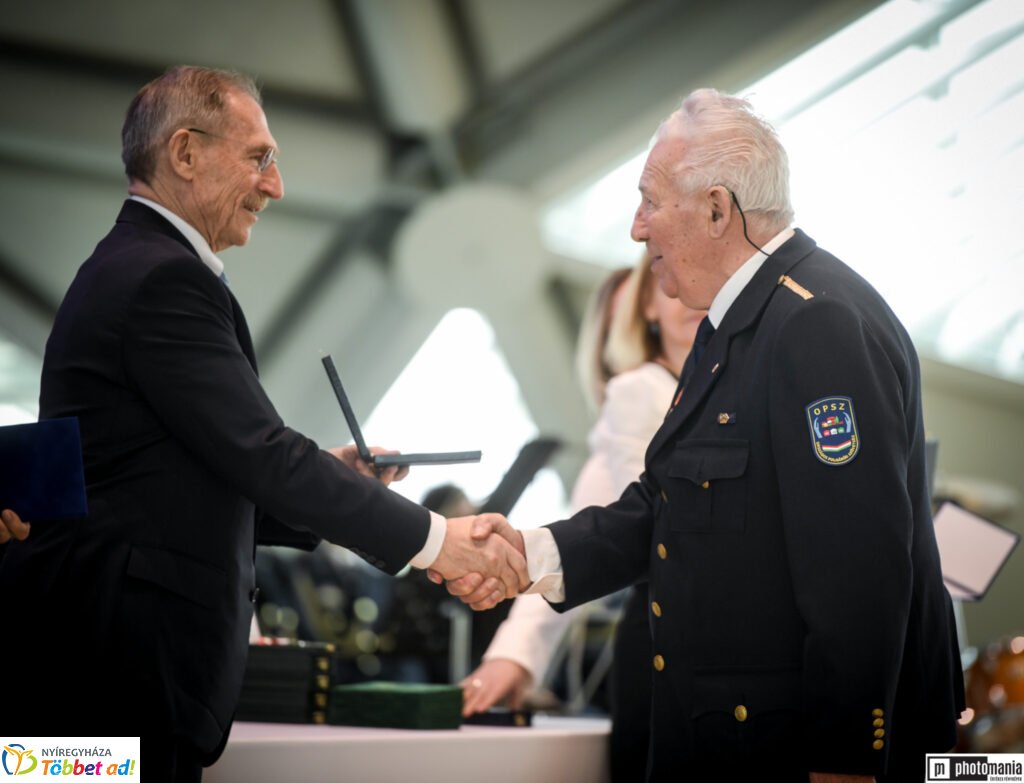 Vármegyei polgárőröket is kitüntettek a polgárőrség 35 éves jubileumán