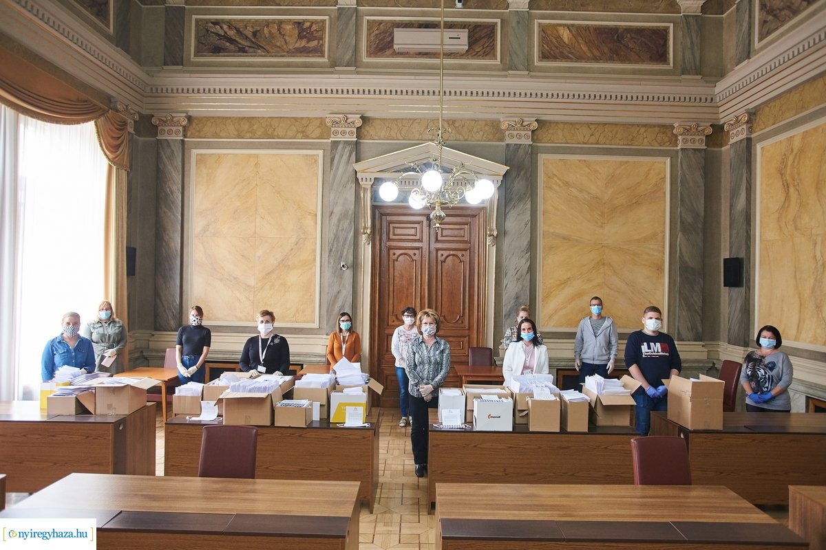 Szájmaszkok 65 év felettieknek