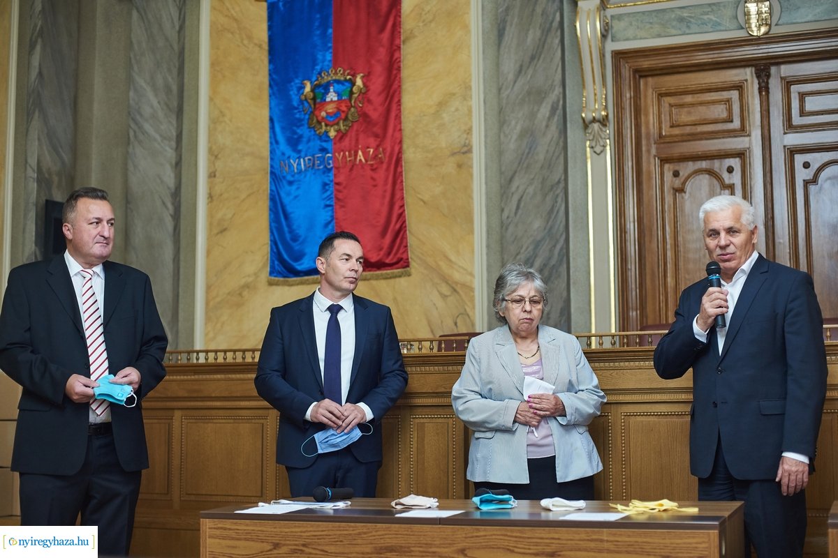 Szájmaszkok 65 év felettieknek