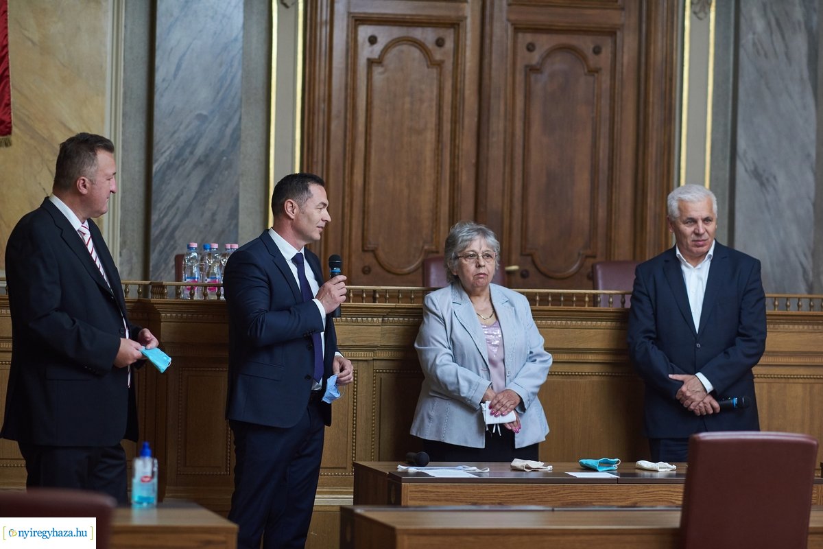 Szájmaszkok 65 év felettieknek