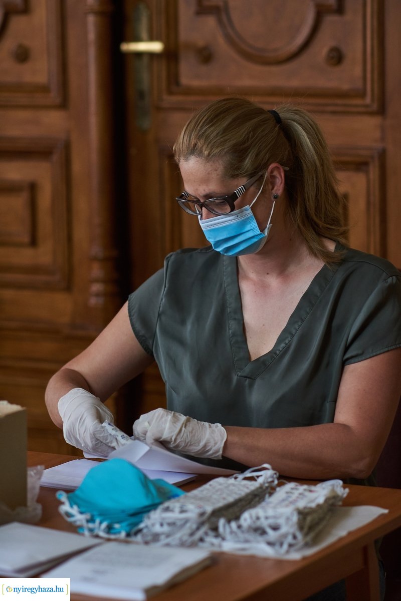 Szájmaszkok 65 év felettieknek