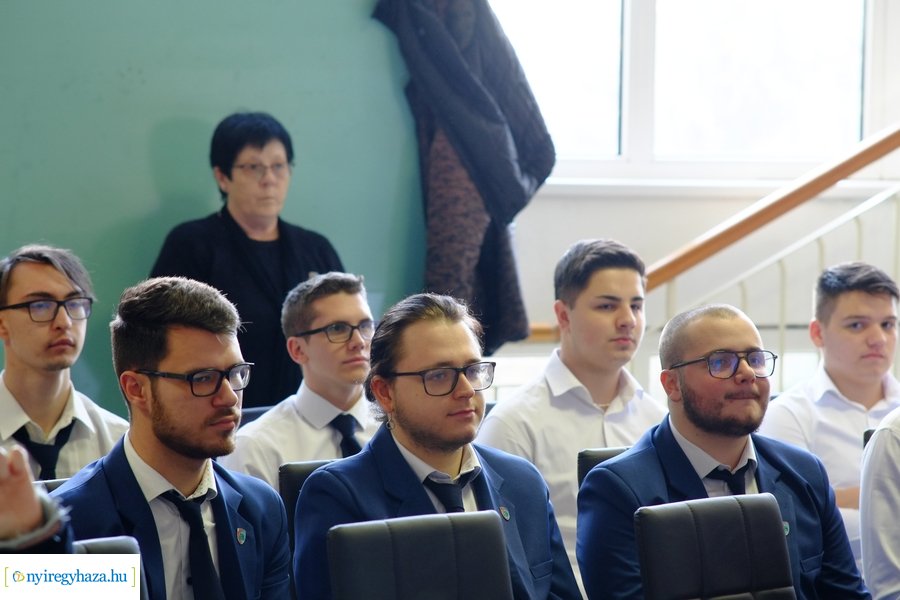 Szakképzés az ÉVISZ-ben - sajtótájékoztató