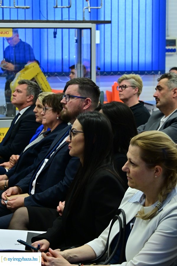 Szakmai fórum az NYSZC-ben 20240508