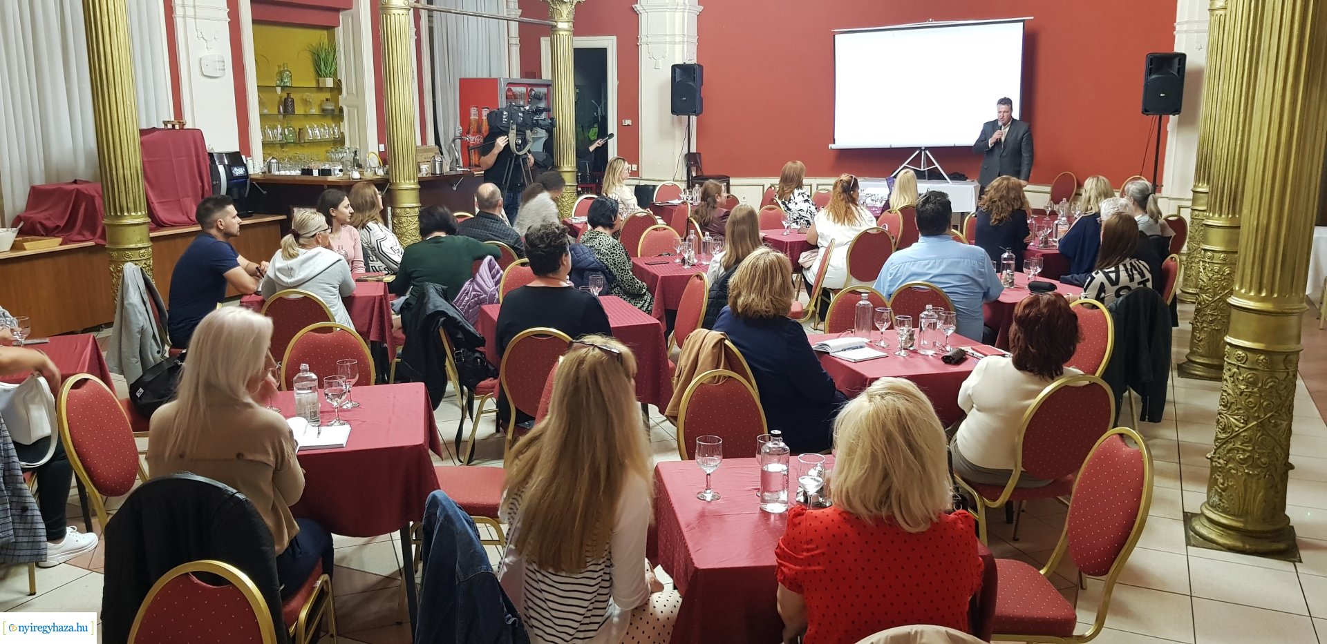 Szakmai párbeszéd az ifjúságról