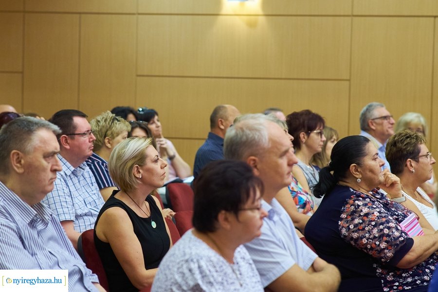 Szakmai tanévnyitó a Kodály Zoltán iskolában