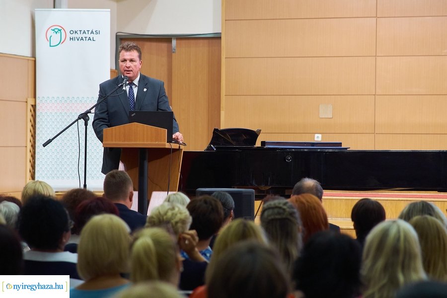 Szakmai tanévnyitó a Kodály Zoltán iskolában